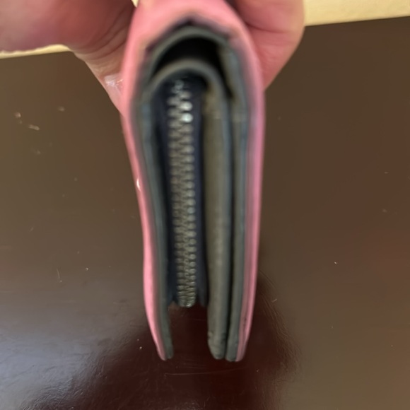 Marc by Marc Jacob’s pink wallet. Good condition. - Picture 2 of 7